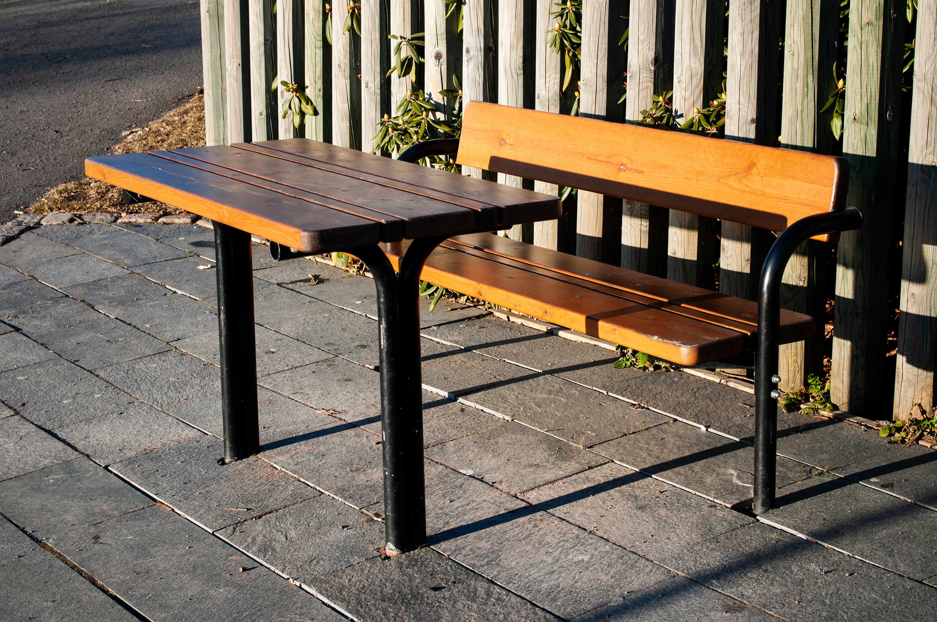 Table publique Rörkröken réf 8037006 - Hags - Brun/noir - Scellement béton_3