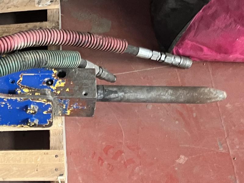 ARDEN AB0082 BRH Brise roche hydraulique - 1 à 3T_3