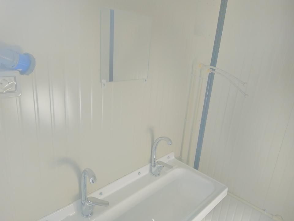 Cabine wc/douche raccordable 240cm x 240cm_3