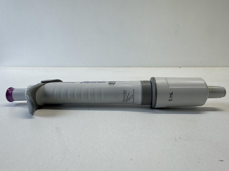 Micropipette monocanal Eppendorf Research plus | 0.5 - 5 mL_3