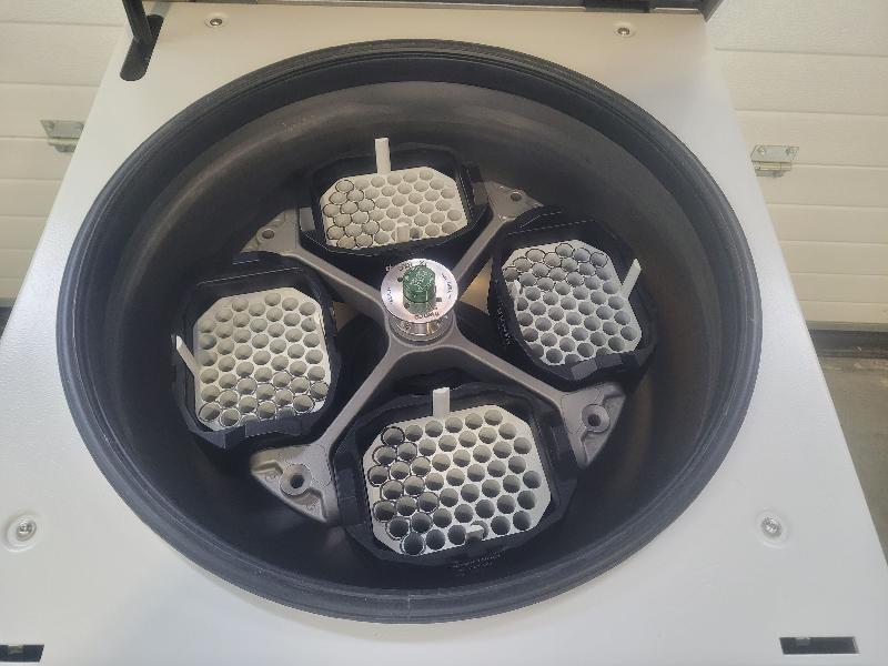 Centrifugeuse réfrigérée THERMO FISHER SCIENTIFIC Megafuge ST4RF Plus avec rotor TX-1000_3