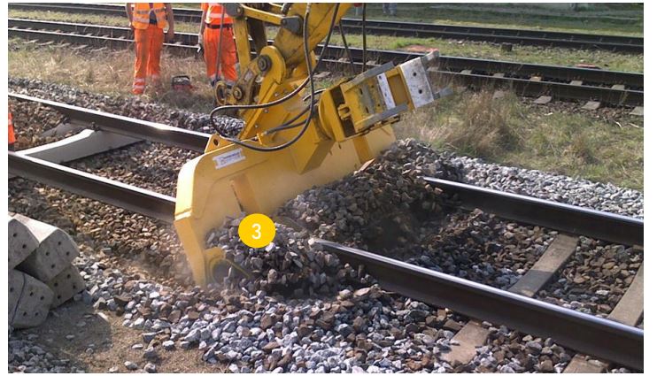 Echangeur de traverse pour ballast des voies de chemin de fer_3