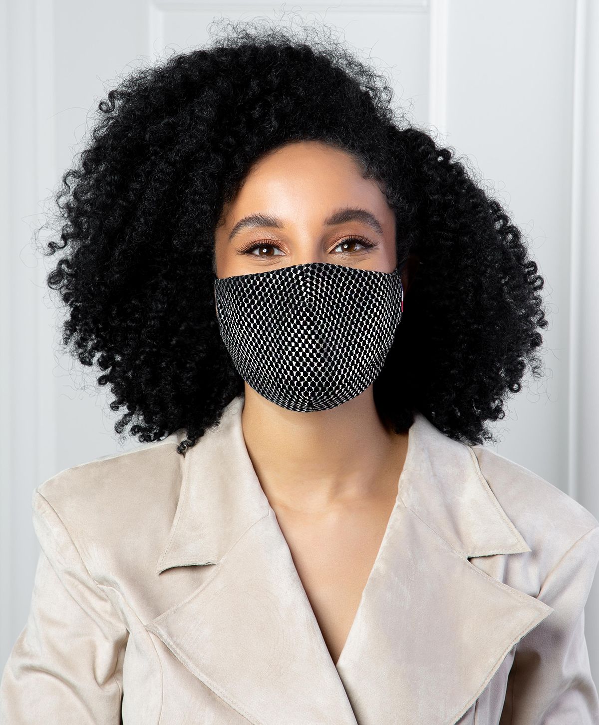 Masque barrière grand public - Star Dust - Modèle chic avec barrette nasale et motifs métalliques_3