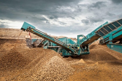 Cribleuse mobile Powerscreen Horizon 6203 & 6203R - Crible horizontal 3 étages - Capacité 800 t/h_3