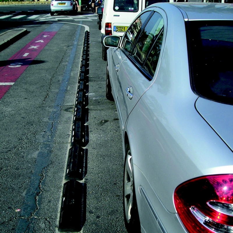 Séparateur de voies pour voirie - résistant aux conditions extrêmes - bandes réfléchissantes - 600 mm_3