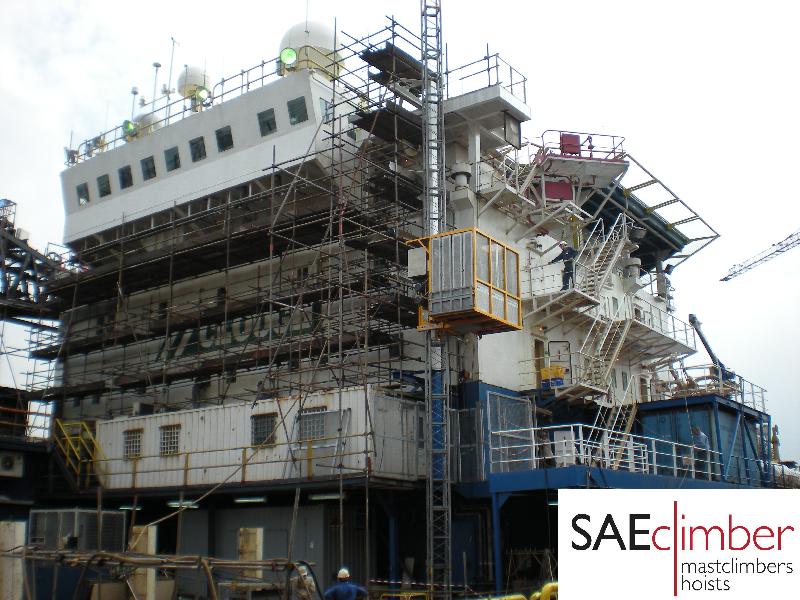 Ascenseur de chantier E15 - pour personnes et matériaux - charge 1 500 à 2 000 kg - hauteur 200 m_3