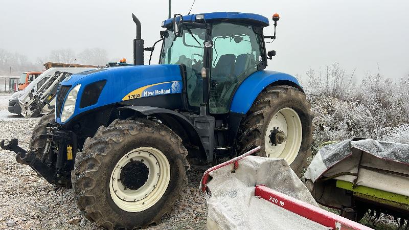 Tracteur agricole New Holland T7050 Power Command – 220 ch – 2009 – Très bon état_3