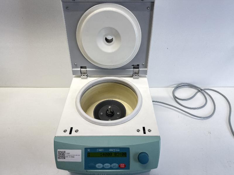 Centrifugeuse Hettich Mikro 200_3