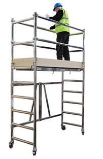 Échafaudage de bas niveau conforme à la norme ISO 9001:2015