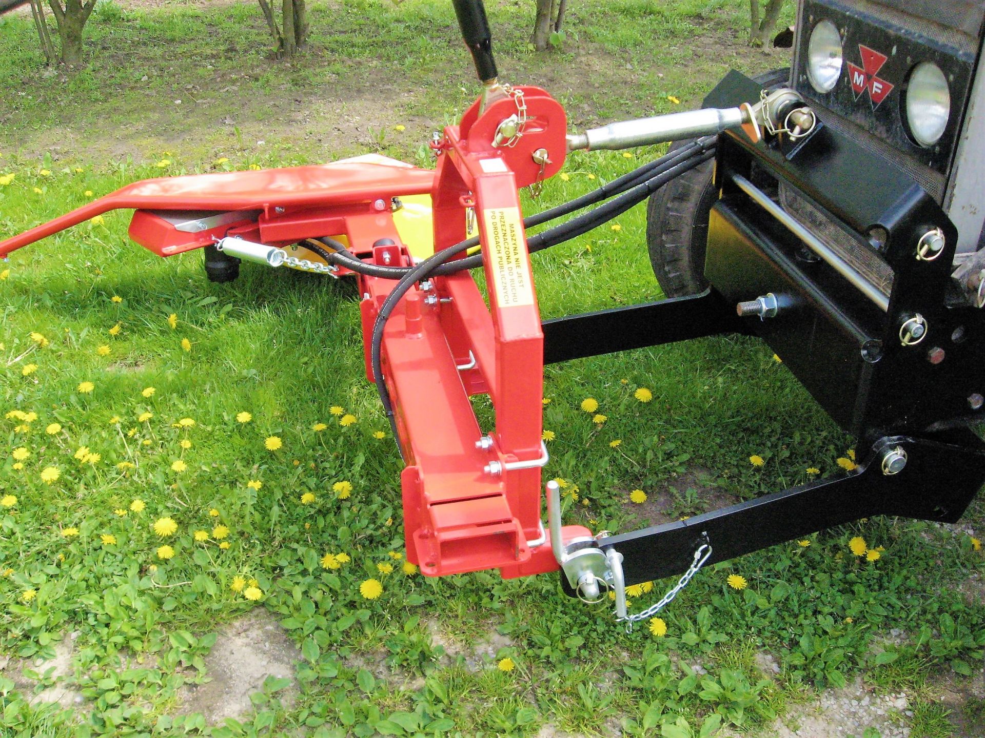 Faucheuse avec performance de 0.8 à 1.8 ha/h