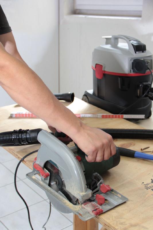 Maximus pt aspirateur avec prise pour outillages._3