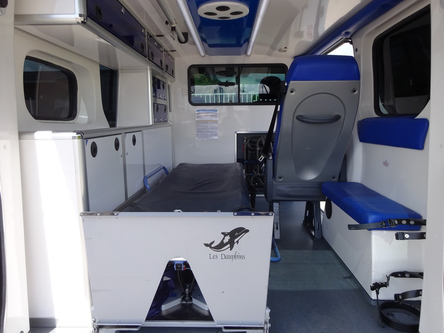 Ambulance renault trafic l1h1 2015 - 188 000 km type a1 - occasion_3