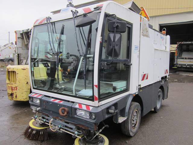 Balayeuse cleango 400 affichant 2140 heures de balayage