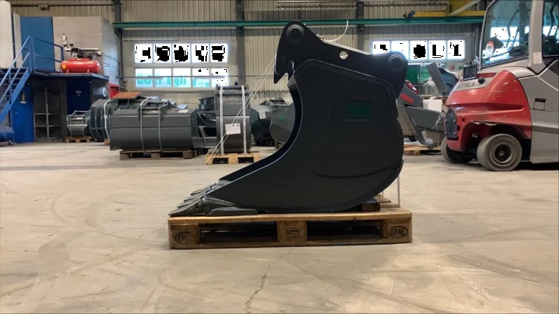 Godet de creuse Egli pour pelle araignée ETL-S 120-600 - OilQuick OQ 65 - Année 2018 - RAL 7043_3