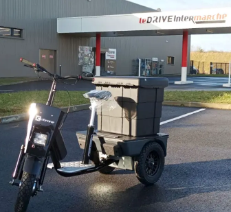 Tracteur électrique autoporté compact avec caisson sécurisé Black box - Capacité 100kg -Cobrane A1_3