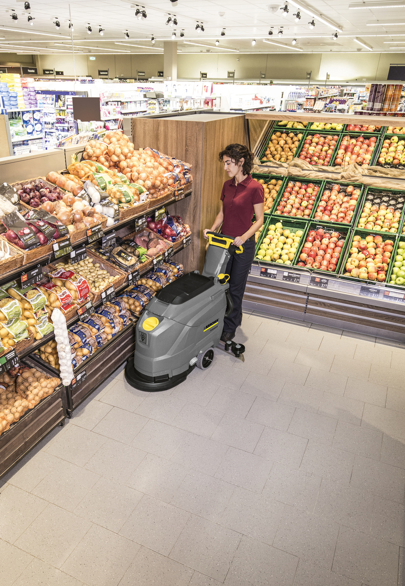 Autolaveuse accompagnée à batteries BD 43/25 C Bp - Compacte, maniable et silencieuse - Réservoir 25L - Largeur de travail 43cm_3