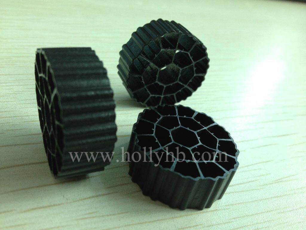 Plastic MBBR Bio - Médias de filtration d'eau Yixing Holly Technology - Pour le traitement des eaux usées et aquaculture_3