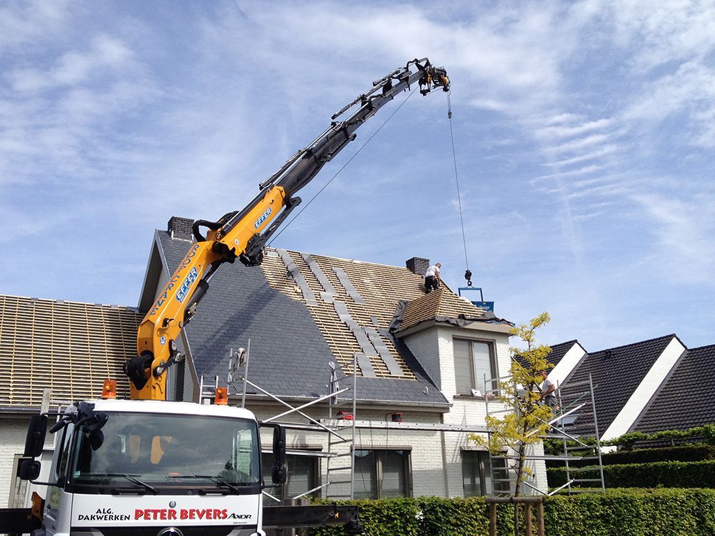 Grue auxiliaire medium 305 - Effer - pression 325 bar - capacité de levage entre 10 et 30 txm_3