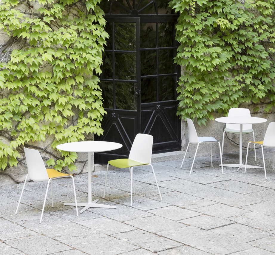 Lunia - Chaise empilable en polypropylène personnalisable, 13 coloris, multiples piètements_4