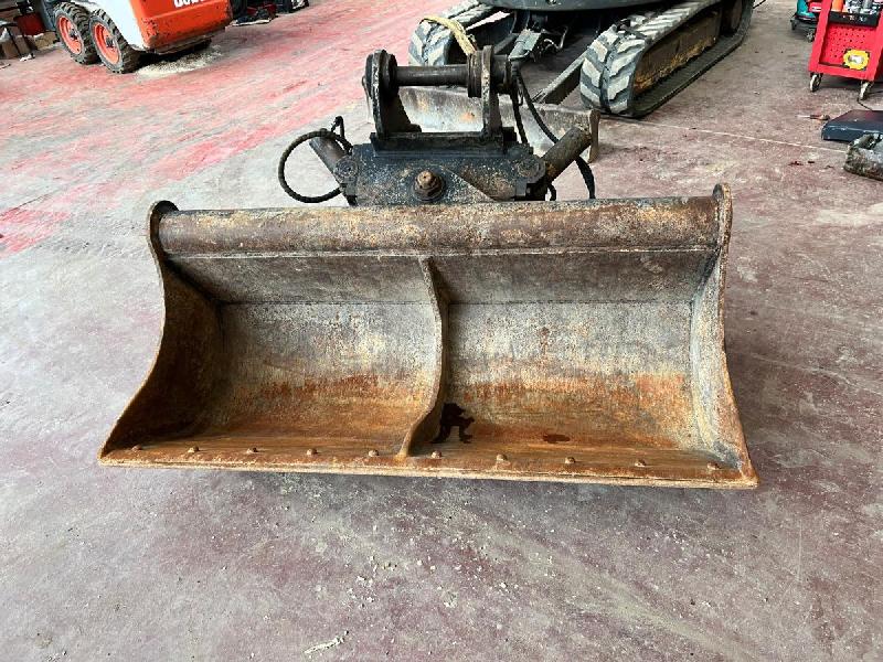 THIERE godet curage inclinable tilt pour pelle de 20t_3