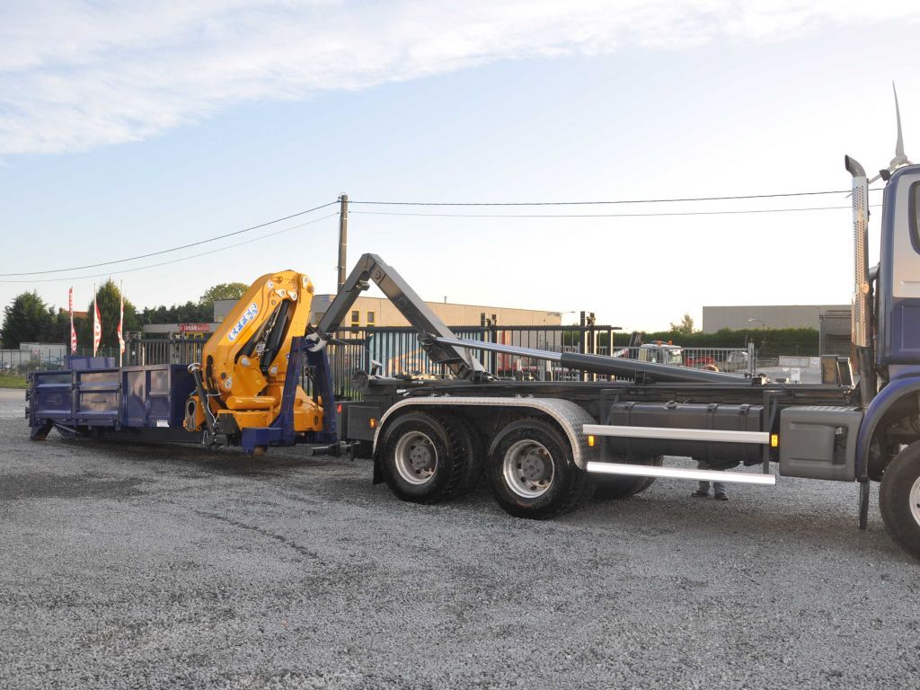 Grue auxiliaire medium 350 - Effer - pression 350 bar, capacité de levage 10 à 30 txm_3