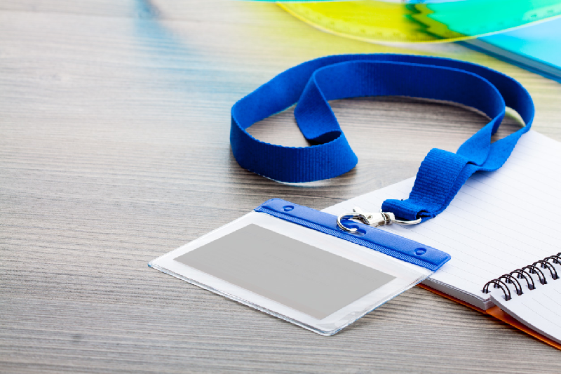 Tour de cou en polyester - mousqueton en métal - couleur bleue - poids 10g_3