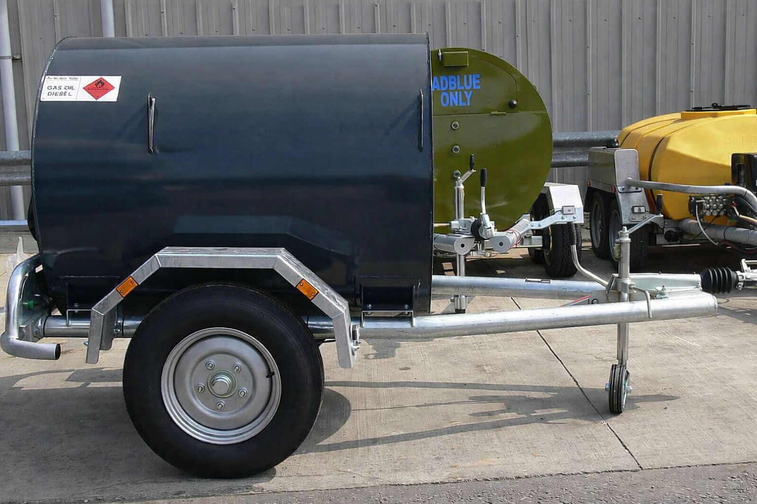 Remorque carburant citerne 1000l_3