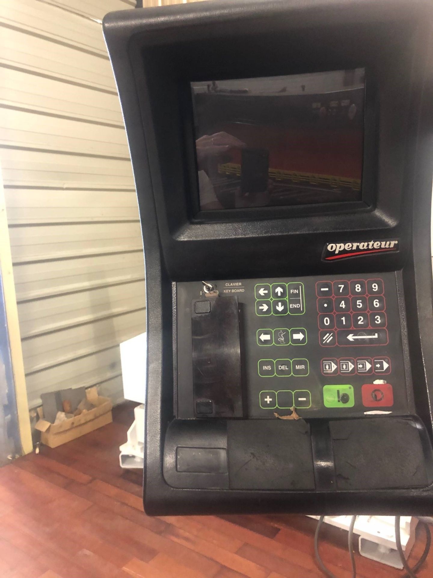 Presse plieuse industrielle AMADA ITS2 2000 x 50T - occasion - réf 3285_3