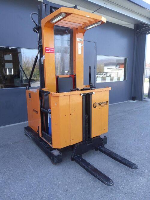 Préparateur de commandes à moyenne / haute levée BT OP1000HSE 1456 - disponible en occasion et en location de courte à longue durée_3