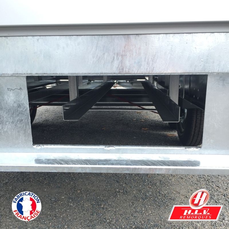Plateau fixe robuste avec roues jockey automatiques