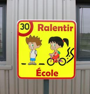 Panneau ralentir école jaune citron_3