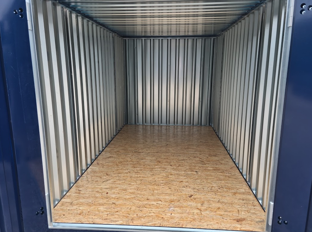 Box en kit avec composants compacts pour un montage simple