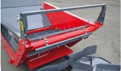 Machine agricole pour paillage efficace avec disques en position arrière