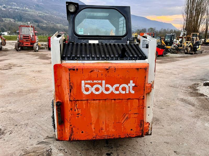 Bobcat 643 Mini-chargeur avec balayeuse et godet_3
