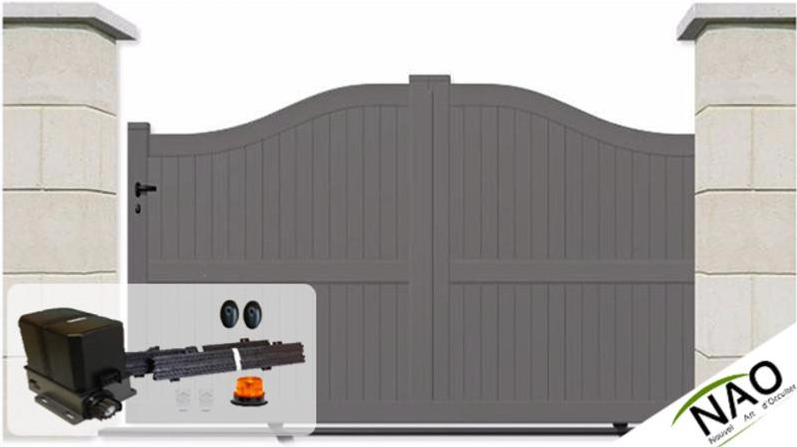 Portail coulissant à rail / simple vantail / en aluminium / motorisé_3