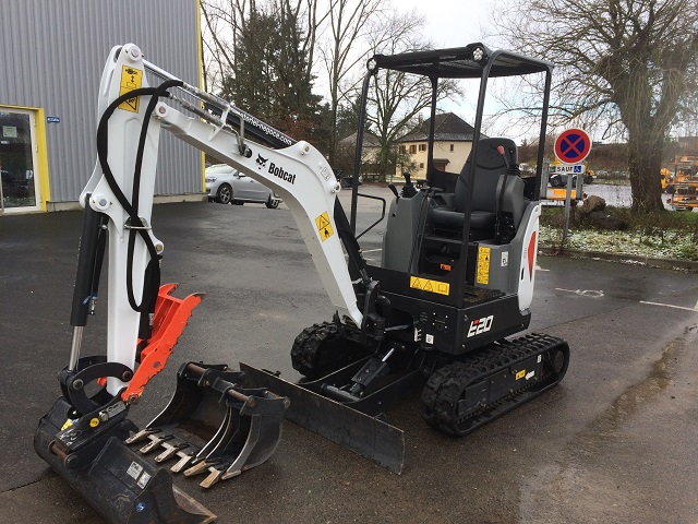 Mini pelle - BOBCAT E 20 - 2 tonnes - 1930 kg - Voie Variable_3