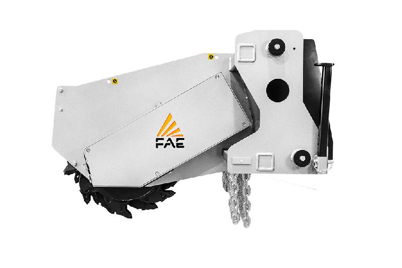 Broyeurs de souches pour tracteurs SCH de 160 à 280 ch - transmission mécanique_3