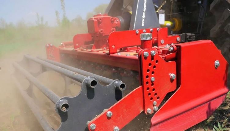 Équipement agricole innovant avec technologie italienne éprouvée