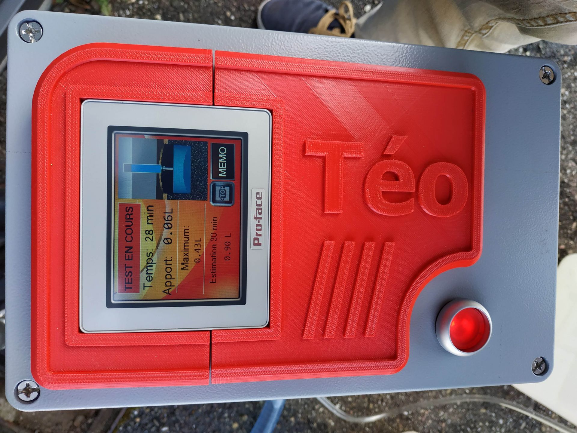 Testeur d'étanchéité de canalisations TEO - Test à l'eau NF EN1610 avec pompe intégrée et écran tactile_3