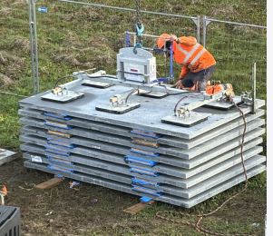 Palonnier  à ventouses pour la manutention de dalles préfa CMU 3 Tonnes_3