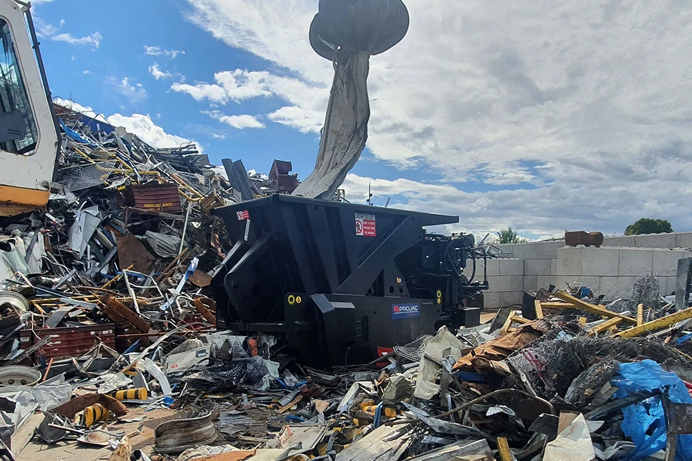 Cisaille hydraulique mobile horizontale, pour chantiers de ferraille - BONFIGLIOLI - Force de cisaillement 1000 T - MOBICUT-1000_3