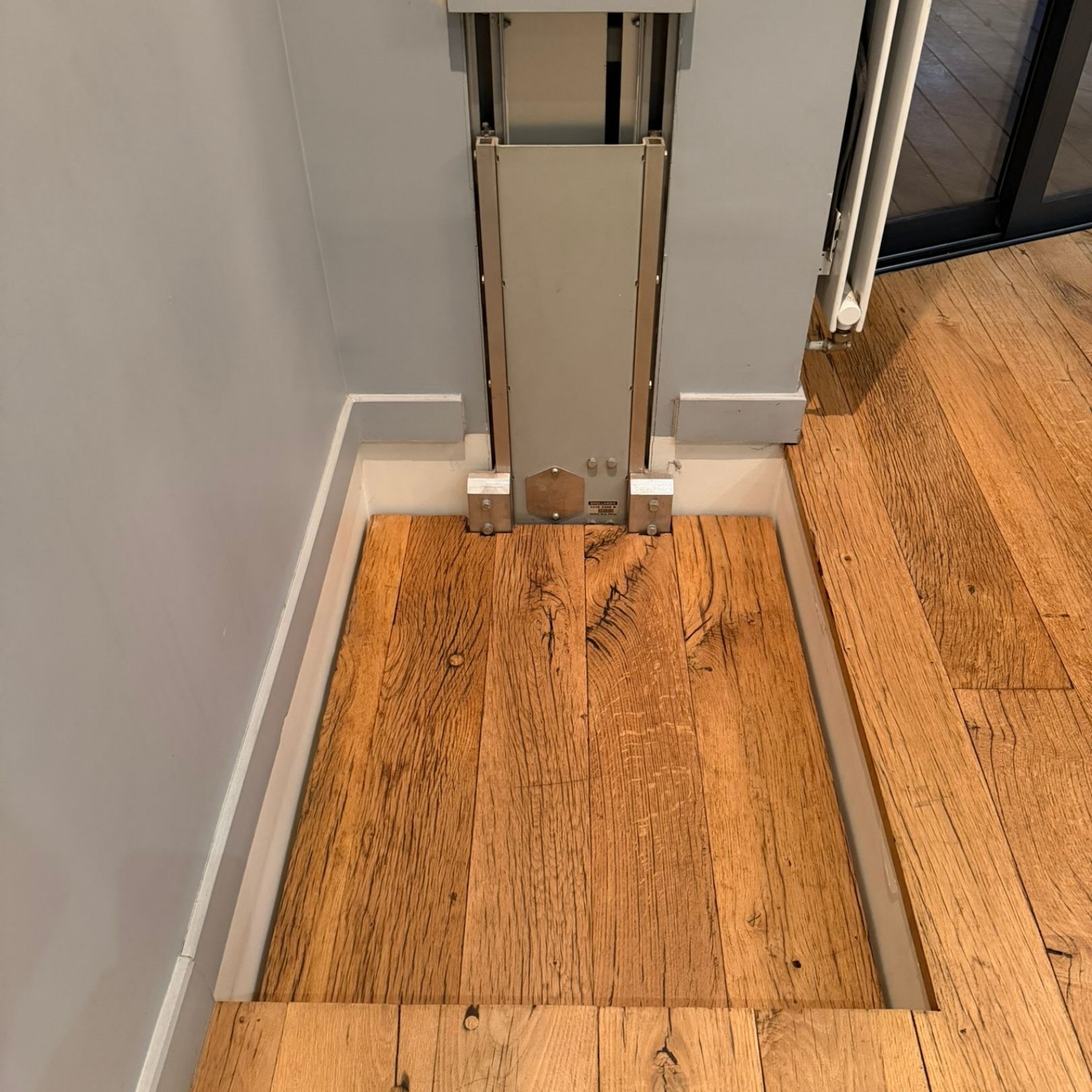 Monte-charge compact et discret - tertiaire ou résidentiel - 100kg - DH-VZ_2