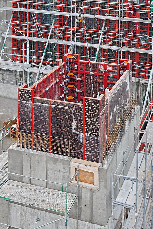 Coffrage de voile avec système d'ancrage manipulable unilatéralement - MAXIMO - PERI SAS_3