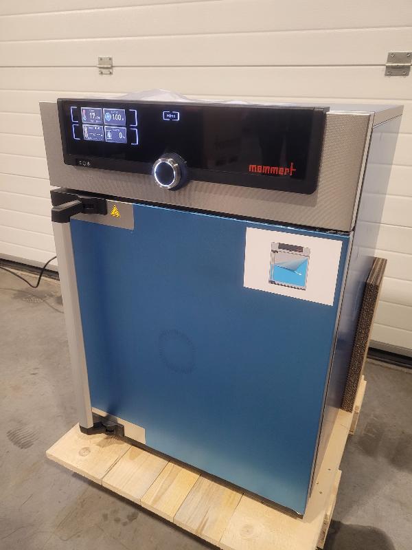 Etuve / incubateur universel MEMMERT UF55 / 300 °C NEUF_3