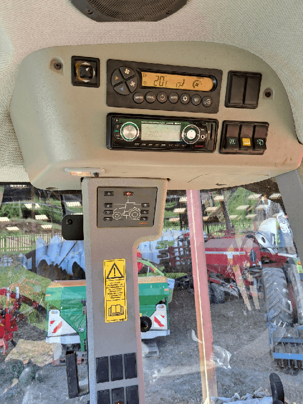 Tracteur agricole Claas AXION 820 - 232 ch, 4RM, Occasion en bon état, 4 250 h_3