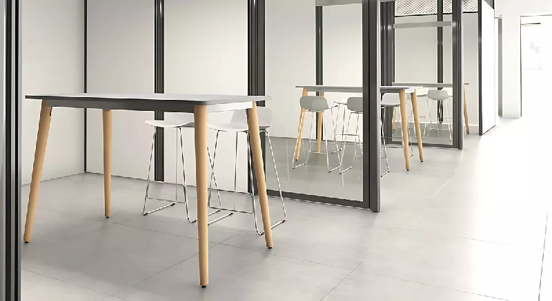 Table haute avec repose pieds So Mojacar_3