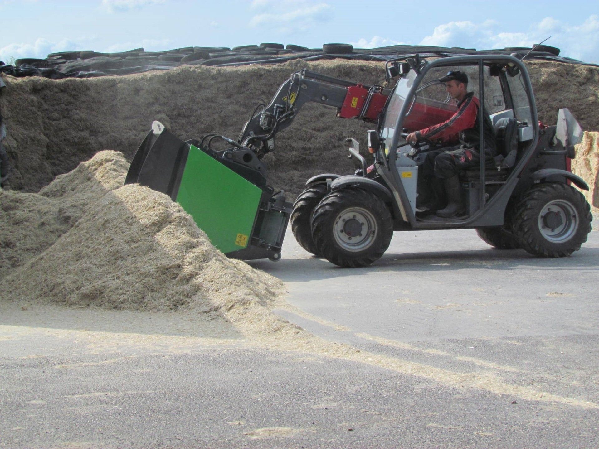 Bedding master pailleuse agricole - juraccessoire - pour valet de ferme_3