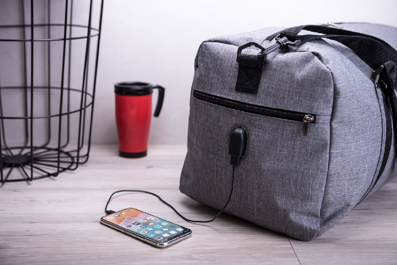 Sac de sport - compartiments avec fermeture éclair - bandoulière - prise USB intégrée - Polyester 600D - gris cendré_3