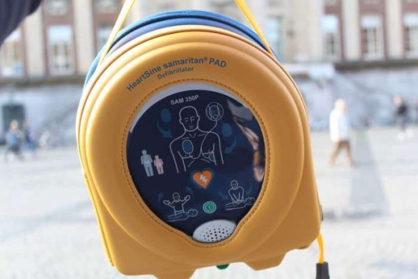 Defibrillateur dae semi-automatique Heartsine Samaritan 350P avec norme IP élevée et Pack DAE offert_3