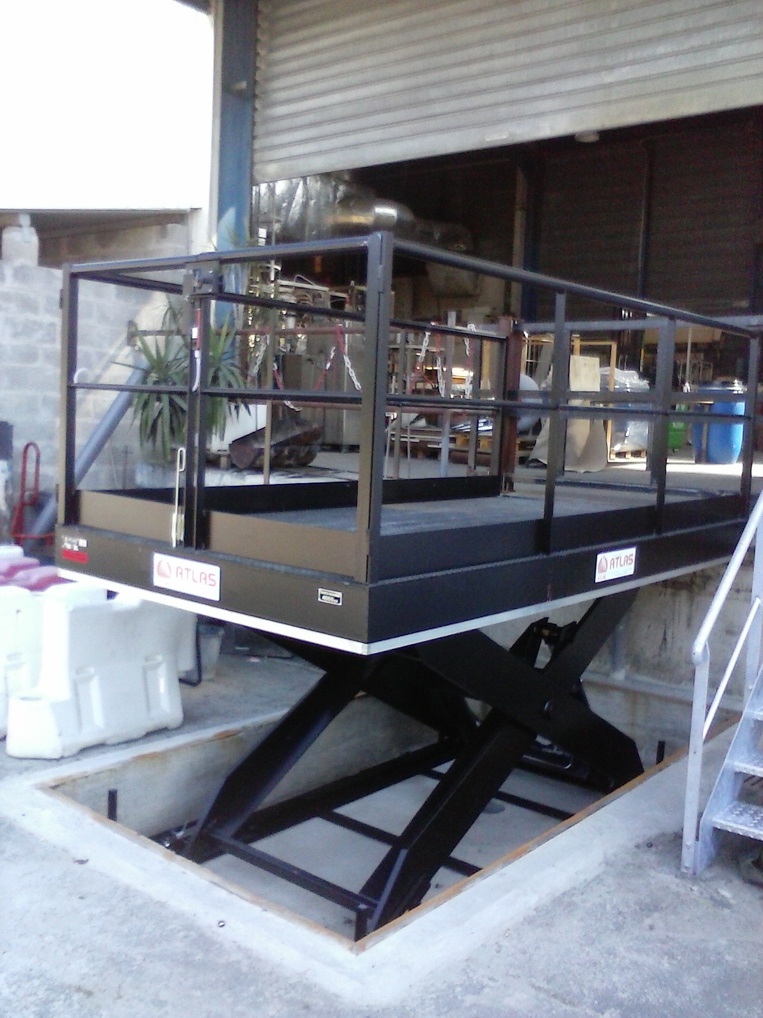 Monte-charge élévateur à ciseaux - Plateau 4500x1800mm - Charge admissible 4000kg - Hauteur de levée 6000mm_3